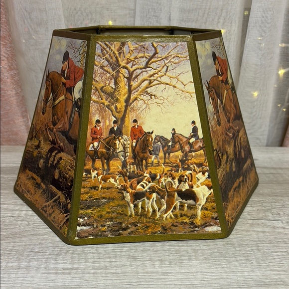 Vintage Fox Hunting Themed Decorative Lamp Shade - Picture 7 of 16
